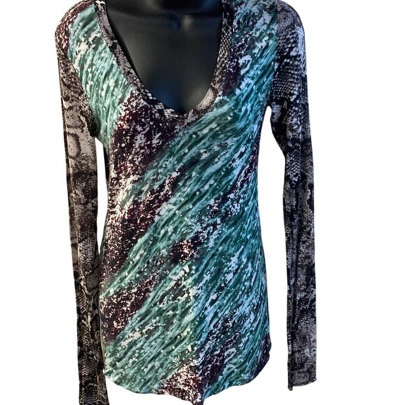 BCBG MAXAZRIA Snakeskin Print Long Sleeve Top Size Medium - Picture 1 of 7